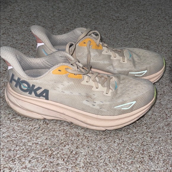 HOKA Women's Clifton Light Pink Running Shoes - Picture 3 of 9